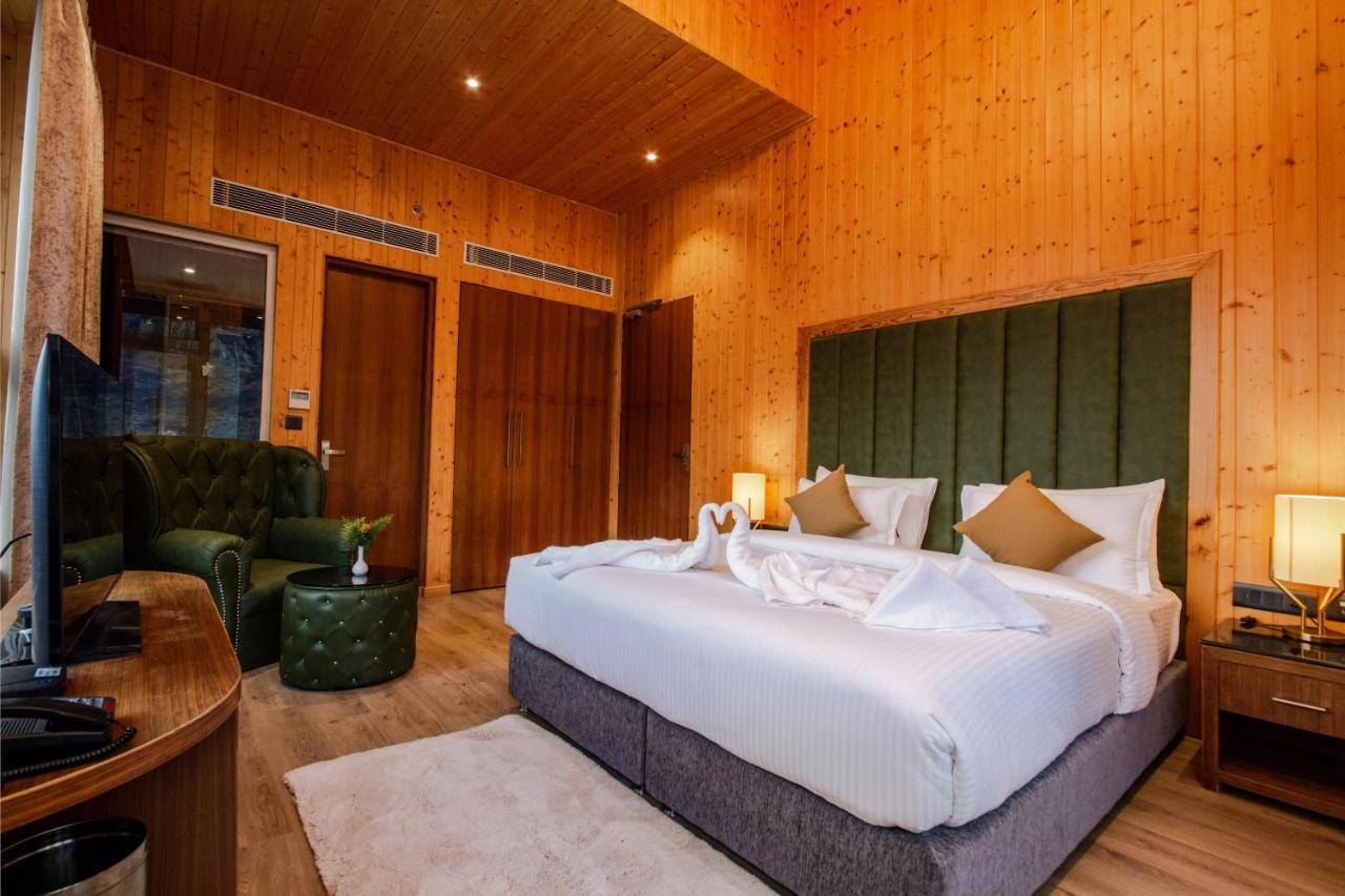 Palchan Hotel & Spa - A Member Of Radisson Individuals Retreats Manāli Buitenkant foto