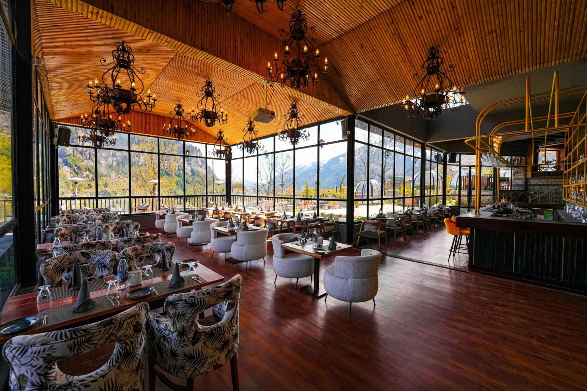 Palchan Hotel & Spa - A Member Of Radisson Individuals Retreats Manāli Buitenkant foto