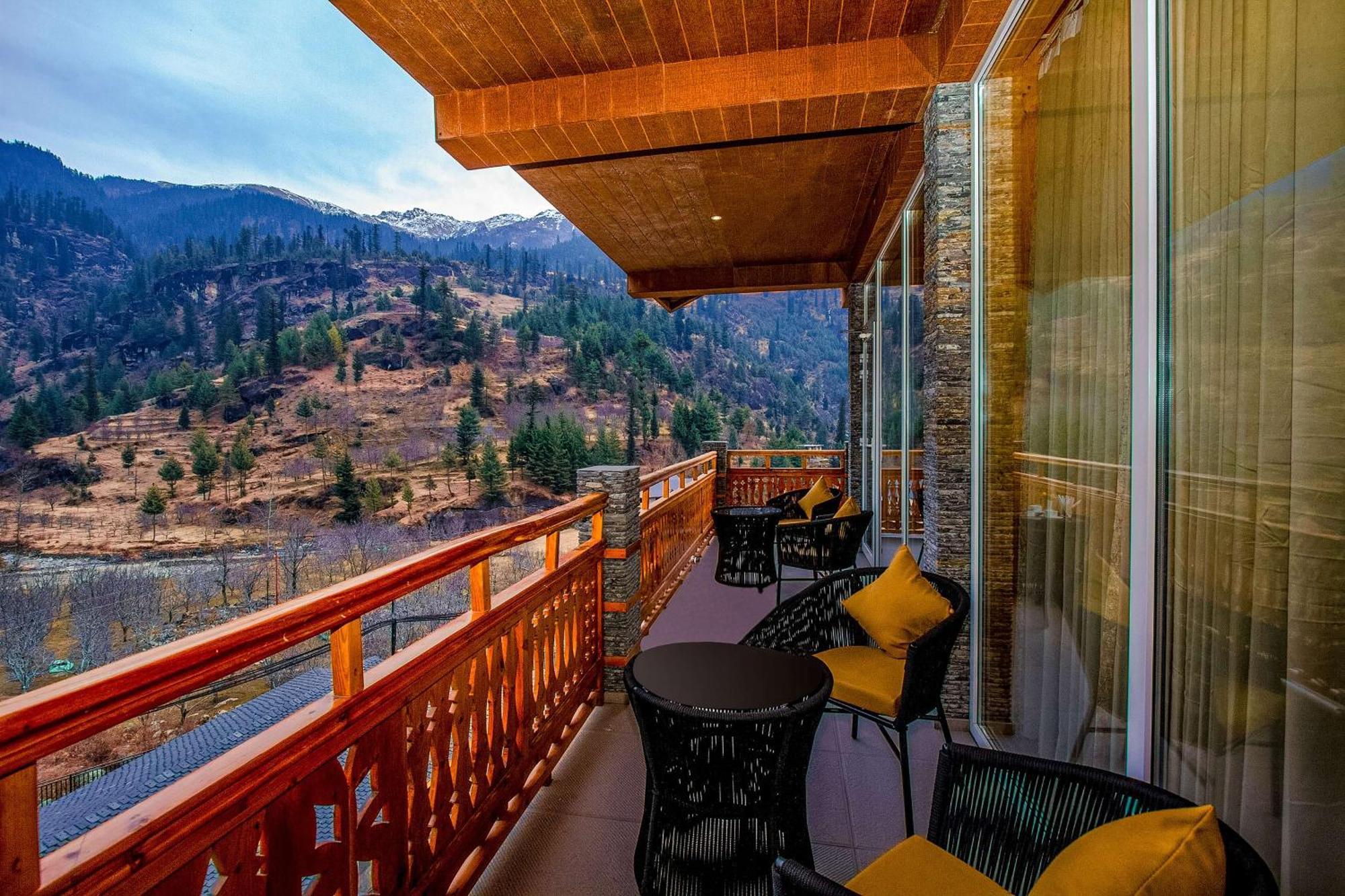 Palchan Hotel & Spa - A Member Of Radisson Individuals Retreats Manāli Buitenkant foto