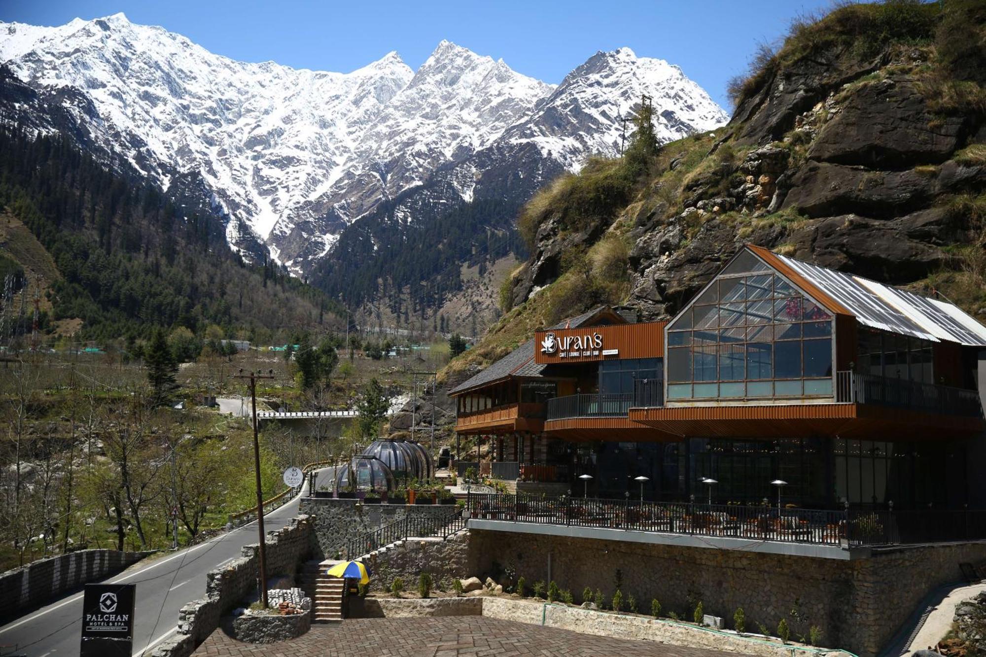 Palchan Hotel & Spa - A Member Of Radisson Individuals Retreats Manāli Buitenkant foto